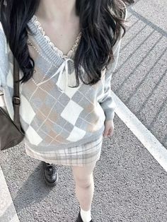 Ulzzang Fall Outfits, Soft Korean Aesthetic Outfit, Korean Aesthetic Outfits, Aesthetic Essentials, Soft Girl Outfits, Insta Inspiration, Soft Aesthetic, Dress Up Outfits, Soft Classic