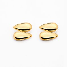 Materials: 18k gold-plated Brass. Raw EmeraldsSize: 2.5cm x 2.2cm Every piece is handmade with love by Colombian artisans.Designed in New York, Handmade in Colombia.Lina Hernandez Jewelry Handmade With Love, With Love, 18k Gold, Plating, Stud Earrings, Brass, New York, Gold