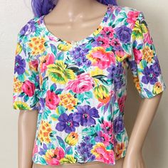 "Women's S-M 5050 cotton poly 36\" bust 20\" length Rad vintage 80s cropped floral print ribbed tee with a little bow on the bust. Stretchy n comfy. In excellent vintage condition with no noticeable flaws" Fitted Vintage Print T-shirt For Spring, Spring Printed Crew Neck Crop Top, Spring Printed Crop Top With Crew Neck, 90s Printed T-shirt For Spring, Vintage Stretch T-shirt For Spring, Fitted 90s Style T-shirt For Spring, 90s Inspired Short Sleeve Crop Top For Spring, Spring 90s Inspired Short Sleeve Crop Top, Vintage Crew Neck Crop Top For Spring