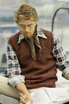 60s Casual Fashion Men, Vest Fashion Men's, 70s Vintage Fashion Men, Mens Outfits Retro, Men's Sweater Vest Outfits, 70s Business Casual Men, 70s Preppy Fashion Men, 60s Clothing Men, 60s Aesthetic Outfit Men