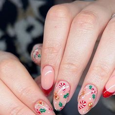 Gabi De la Cruz on Instagram: "Everything Christmas 🎄🍪🍭 #christmasnails #christmasdecor #nailsnailsnails #nailart #nailinspo #bayareanails #californianails #holidaynails" Round Holiday Nails, Mismatched Christmas Nails, Different Christmas Nails, Holly Nails Christmas, Christmas Birthday Nails, Disney Nails Christmas, Tropical Christmas Nails, Funky Christmas Nails, Ornament Nail Art