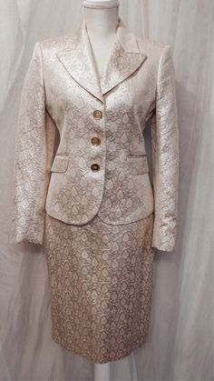 Michael Kors Women’s Pink Gold Jacket Blazer Skirt Set Size 4 | eBay Elegant Michael Kors Formal Outerwear, Michael Kors Elegant Formal Outerwear, Elegant Michael Kors Formal Blazer, Elegant Fitted Michael Kors Outerwear, Blazer Skirt Set, Blazer And Skirt Set, Gold Jacket, Blazer And Skirt, Jacket Blazer