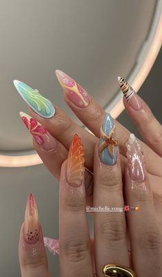 Creative Acrylic Nail Designs, Nails Inspiration Classy, Chic Nails, Funky Nails, Square Acrylic Nails