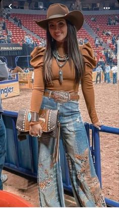 Western Tshirt Outfits Casual, 2023 Nfr Outfits, Miranda Lambert Fashion, Ranch Attire Women, Over 50 Western Fashion, Women’s Western Dresses, The American Rodeo Outfits, Nfr Outfits For Vegas Cowgirl Fashion 2022, Outfits For A Rodeo