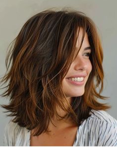 Ladies Wolf Haircut, Medium Length Haircut One Length, Hairstyles 2024 Trends, Medium Lob Haircut, Shag Cut Hair, 2024 Hair Trends, Rambut Brunette