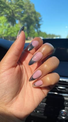 Medium silver chrome nails Silver Design Almond Nails, Metal Tip Nails, Metallic French Tip Nails Acrylic, Silver French Almond Nails, Silver Tips Acrylic Nails, Almond Nails With Chrome Tips, Chrome Nail Tip Designs, Metallic French Tip Almond Nails, Chrome Tip Acrylic Nails