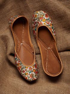 Indian Sandals, Slippers Outfit