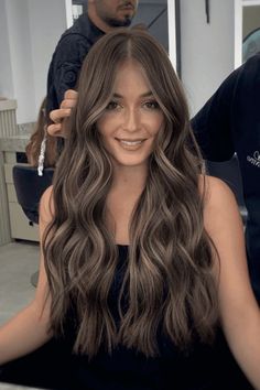 Brown To Dark Brown Balayage, Dark Toned Balayage, Dark Brown Dimensional Hair Balayage, Wavy Hairstyles With Layers, Rich Cool Brown Hair, Hair Colour Ideas For Brunettes Going Lighter, Fall Brunette Balayage, 2024 Fall Hair, Long Fall Hair