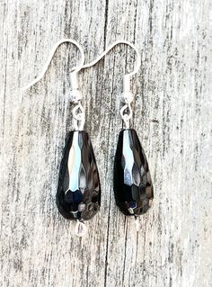 "Natural black onyx gemstones, faceted teardrop shaped, stone size: 20x20mm, drop earrings in 925 sterling silver. Total drop length: 1.75\" x 0.40\" wide. Stone weight: 3 grams each(6 grams both or 30 carats)." Photo Frame Ornaments, Black Onyx Earrings, Lapis Lazuli Pendant, Opal Pendant Necklace, Ornament Frame, Onyx Earrings, Beautiful Hats, Opal Pendants, Ribbon Colors