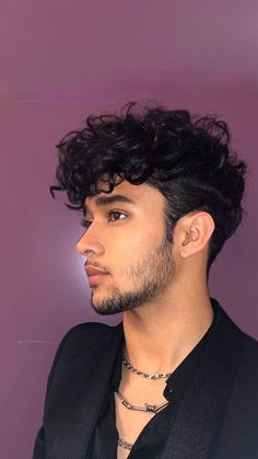 Oval Face Haircuts, Wavy Hair Men, Tan Guys, Haircuts For Curly Hair, Corte De Cabelo Masculino, Heart Face Shape, Curly Hair Men