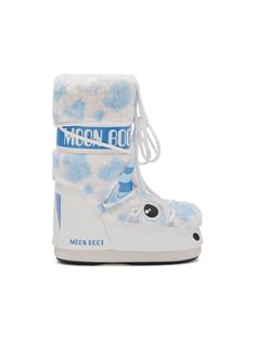 white/light blue faux-fur design Yeti motif logo-tape detailing logo print to the side branded heel counter round toe front lace-up fastening top drawstring fastening branded insole flatform sole Fur Design, Moon Boot, Teen Boy Outfits, Detailing Logo, Dress With Jean Jacket, Baby Boy Accessories, Boots White, Gucci Kids, Dolce And Gabbana Kids