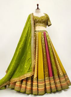 Mehendi outfit Mehendi Outfits Bridal Indian, Mehndi Outfit Ideas For Bride, Orange Lehenga Colour Combinations, Mehandi Dresses For Brides, Mehendi Dress Brides, Dress For Mehendi Function, Green Lehenga Bridal, Mehandi Outfits Brides, Mehendi Bridal Outfit