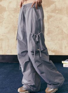 ■ ColorGray ■Size Unit (CM) Length Waist Hip S 102 66 104 M 104 70 108 L 106 74 112 ■Model info Height：160cm Weight ：42kg Wearing Size：M Gray Full Length Drawstring Bottoms, Gray Wide Leg Bottoms With Drawstring, Gray Wide Leg Drawstring Bottoms, Baggy Gray Full-length Pants, Gray Baggy Full-length Pants, Summer Gray Cargo Pants With Cargo Pockets, Gray Cargo Pants With Pockets For Summer, Gray Summer Cargo Pants, Gray Cargo Pants For Summer