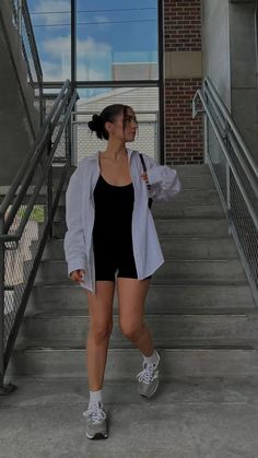 Unitard Outfit, Black Romper Outfit, Outfit Biker Shorts, Cute Biker Shorts, Short Jumpsuit Outfit, Biker Shorts Outfits, Shorts Romper Outfit, Outfit Biker, Chicago Outfit