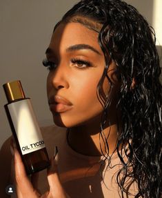 Brown Girls Makeup, Maintaining Healthy Hair, Rich Girl Lifestyle, Girl Tips, Cute Swag Outfits, Face Hair, Girls Makeup, Hair Oil