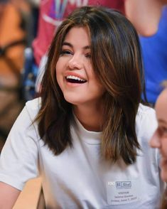 Selena Gomez Short Haircut, Selena Gomez Hairstyles Short, Selena Haircut, Selena Gomez Haircut Medium, Selena Gomez Haircuts, Short Hair Selena Gomez, Selena Hairstyles, Selena Gomez Hair Short, Selena Gomez Hair Color