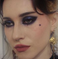 Artsy Makeup, Alt Makeup, Ethereal Makeup, Creative Makeup Looks, Eye Makeup Art, Beauty Guru, Glam Makeup, Creative Makeup, Pretty Makeup