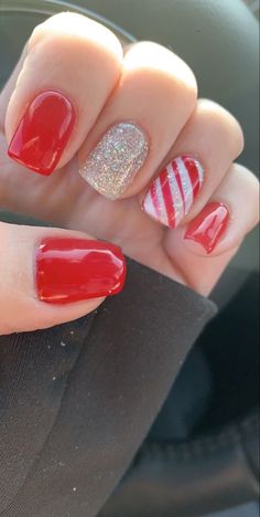 Christmas Nails Diy, Candy Cane Nails, Nails Art Designs, Christmas Gel, Maroon Nails, Art Designs Ideas, Winter Nails Acrylic, Christmas Gel Nails, Short Square Acrylic Nails