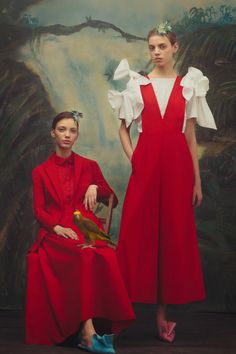 Delpozo Pre-Fall 2018 Fashion Show Collection 2018 Fashion, Red Dresses, Fashion 2018, Fashion Show Collection, Fall 2018, Ladies Tops Fashion, Pre Fall, Red Fashion, Fashion Designers