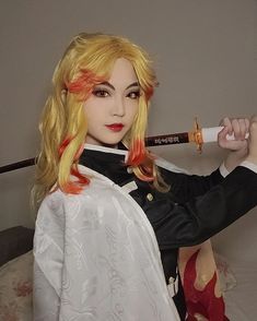 Cosplay Outfits Male, Rengoku Cosplay Female, Senku Cosplay, Cosplay Outfits Female, Rengoku Cosplay, Daki Cosplay, Cosplay Makeup Anime, Cosplay Wig Tutorial, Makeup Anime