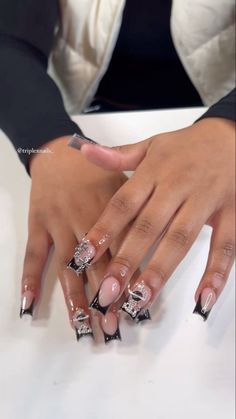 Medium Length Nails Birthday, Med Nails Acrylic, Simple Nail Designs Black Women, Black Frenchies Nails Short, Shorts Nails Black Women, Dior Slides Outfit Black Women, Short Black Freestyle Nails, Short Black Bling Acrylic Nails, Short Acrylic Nails Designs With Charms