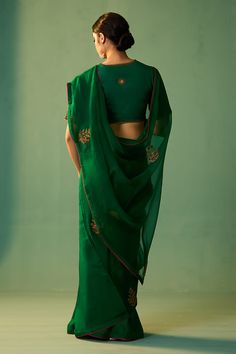 Buy Green Habutai Silk Hand Embroidered Dori Devika Saree For Women by Nishar Ahmed Online at Aza Fashions. Designer Organza Pre-draped Saree With Dori Work, Transitional Embroidered Organza Pre-draped Saree, Transitional Silk Saree With Dori Work, Festive Silk Pre-draped Saree With Dupatta, Zari Work Silk Saree Set, Silk Saree Sets With Zari Work, Traditional Green Organza Blouse Piece, Organza Salwar Kameez With Sheer Dupatta For Traditional Ceremonies, Green Silk Pre-draped Saree With Resham Embroidery