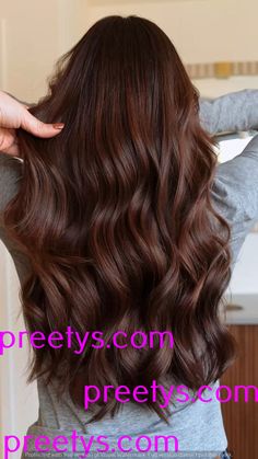 Chocolate Auburn Hair, Brownish Red Hair, Hair Color Mahogany, Mahogany Hair