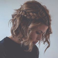 11 Half Up, Half Down Hairstyles to Try This Spring via Brit + Co. Fishtail Braid, Penteado Cabelo Curto, Skirt Maxi, Good Hair Day, Great Hair, Messy Hairstyles, Hair Dos, Gorgeous Hair, Bridesmaid Hair