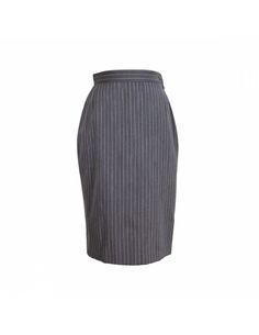 Mila Schon Boutique sheath skirt. Gray color with red pinstripe pattern. Side closure with zip and button. Internally it is lined. New without label. Made in Italy. Size 42 It 8 US 10 UK Waist skirt: 35 cm Length of the skirt: 68 cm Chic Pinstripe Skirt For Work, Fitted Striped Skirt For Workwear, Pinstripe Vertical Stripes Skirt For Work, Elegant Fitted Striped Skirt, Fitted Pinstripe Skirt For Work, Striped Lined Skirt For Workwear, Striped Lined Skirt Bottoms For Workwear, Striped Knee-length Skirt For Work, Fitted Striped Knee-length Bottoms