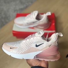 Brand New Nike Air 270 No Box Color Is Light Soft Pink/Pink Oxford Ships Same Day Or Next Day! Any Questions Please Ask! Nike Air 270, Wallpaper Nike, Swarovski Nike, Air 270, Pretty Sneakers, Preppy Shoes, Pretty Shoes Sneakers, All Nike Shoes, Cute Nike Shoes