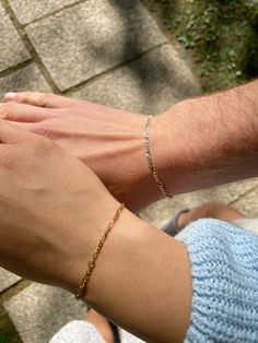 Matching bracelet couple #braceletmatching Brother And Sister Matching Bracelets, Forever Bracelets Couple, Bracelet Couple Ideas, Matching Couple Gifts Ideas, Bracelet For Bf, Matching Things With Boyfriend, Couple Matching Bracelets, Matching Bracelets For Couples, Matching Jewelry For Couples