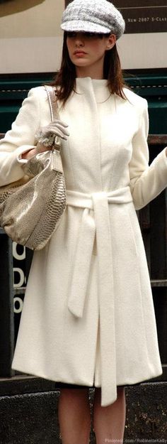 Dress Coat Outfit, Fall Outfits Women 30s, Prada Dress, Devil Wears Prada, Stylish Women Fashion, Estilo Preppy, Anne Hathaway, Coat Outfits, Preppy Outfits