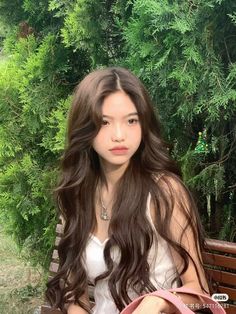 Asian Hairstyles Women Long, Long Hair Asian Hairstyles, Long Hair Asian Woman, Pretty Asians With Long Hair, Asian Girl Hairstyles, Long Asian Hair, Hair Styles Asian, Pretty Wavy Hair, Hair Korean Style