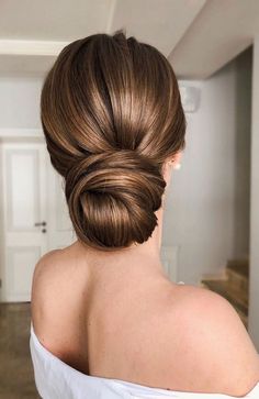 Bridal Hair Updo Elegant, Straight Wedding Hair, Wedding Hair Brunette, Bridal Hair Half Up, Bridal Hair Buns, Bridal Hair Updo, Elegant Wedding Hair, Best Wedding Hairstyles