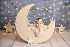 Star And Moon Photoshoot, Moon Background Photoshoot, Moon And Stars Maternity Shoot, Moon Photo Prop, Moon Prop Photography, Moon And Stars Cake Smash, Pvc Backdrop, Baby Boy Football, Baby Spa