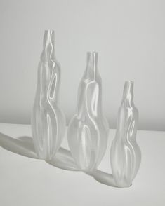 3D printing vase Argot Studio Glass Vase Design, Organic Design Product, Muuto Lamp, Vase Silhouette, French Glassware, 3d Vase, Classic Vase, Tall Glass Vase, Deconstructivism