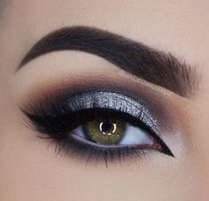 Nye Eye Makeup, Glittery Smokey Eye, Silver Smokey Eye, Smokey Makeup, Silver Makeup, Smokey Eye For Brown Eyes, Formal Makeup