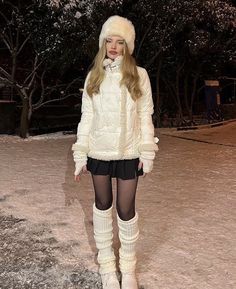 Russian Clothing, Winter Outfits Aesthetic, Snow Outfit, Winter Fit, Fashion Aesthetics, Winter Girls