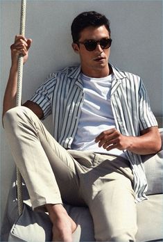 Mens Vacation Outfits, White Tee Men, Vacation Outfits Men, Summer Brunch Outfit, Italian Summer Outfits, Holiday Outfits Summer, Greece Outfit, Rolled Up Sleeves, Allen Walker