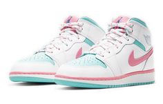 Nike Air Jordan 1 Mid GS Digital Pink dressed in a white, digital pink, aurora green and soar color scheme. This grade school edition of the mid-top Air Jordan 1 features a teal leather base with white overlays and pink contrasting accents throughout. Speckled laces with hits of blue on the tongue, wings logo and heel completes the design. Air Jordan 1 Mid Digital Pink, Doudoune The North Face, Air Jordan 1 Mid White, Air Jordan 1 Mid Gs, Jordan 1 Mid White, Pink Aurora, Preppy Shoes, Womens Basketball Shoes, Nike Air Jordan 1 Mid