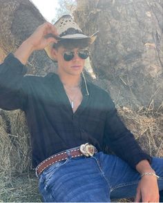 Cowboy Costume Mens, Farmer Costume, Cowboy Halloween Costume, Cowboy Men, Country Playlist, Noah Beck, Cowboy Costume, Leather Pant