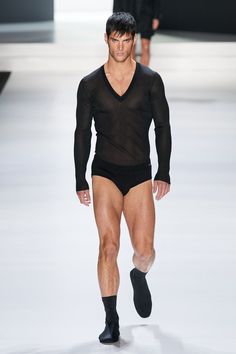 Spring 2024 Menswear, Dolce And Gabbana The One For Men, Men Dolce And Gabbana, Dolce And Gabbana Menswear 2023, Dolce And Gabbana Male Models, Couture Menswear, Portrait Male, Oversized Poplin Shirt, 2024 Menswear