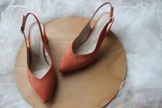 Terracotta Open Back -1.1 inch (3 cm) -1.9 inch (5 cm -3.1 inch (8 cm) Only for this model (Terracota Open Back) requed. If your foot splayfoot or wide,you can buy one number big size shoes -These handmade shoes were prepared by our masters with great care. -You can easily use these shoes in your daily wear, weddings and parties. -We used the terracotta color for our shoes. -We produced this sweet color with suede material. -We have added four different heel length options for you. -If you want, Shoes Orange, Terracotta Wedding, Terracotta Color, Orange Heels, Colored Sandals, Gorgeous Heels, Bridesmaid Shoes, Wedding Heels, Heels Sandals