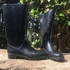 Never Worn! Casual Black Rain Boots, Black Round Toe Rain Boots For Spring, Black Rain Boots, Winter Rain, Rain Boots, Women Shoes, Boots, Women Shopping, Black