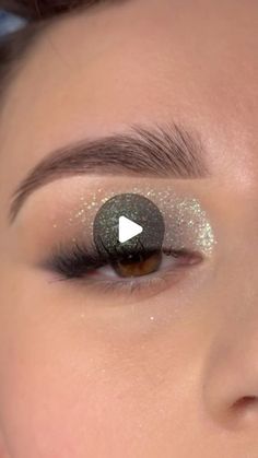 Paulina Kurkowska ✨ on Instagram: "🩵✨🌙 | rate this look 0-10 🥹
@anastasiabeverlyhills Cosmos palette 
@karlacosmetics „merami fin” Glitter 
@lancomeofficial le stylo Waterproof eyeliner „Noir Intense” 
#eyemakeuptutorial #easymakeup #glittermakeup #lancomepoland #makeup" Cosmos Palette, Waterproof Eyeliner, Glitter Makeup, Cosmos, Eyeliner, Glitter