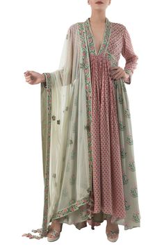 Kurta Set With Dupatta, Anarkali With Dupatta, Kurti Patterns, Antique Jade, Women Kurta, Hippy Chic, Salwar Kamiz, Cotton Kurti Designs, Kurti Neck Designs