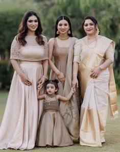 Girls Formal Dresses Kids, Roka Outfits, Dress For Bride Sister, Pastel Saree, Sister Wedding Dress, Indian Wedding Reception Outfits, Bride And Bridesmaid Pictures