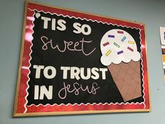 a sign that says it's so sweet to trust in jesus