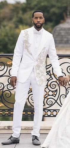 Homecoming Suits For Boys White, Gold And White Prom Couple, White Prom Tux, White Tuxedo Prom, White Spring Semi-formal Tuxedo, Homecoming Boys Outfits, Tuxedo Prom