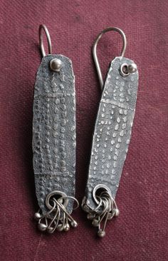 Silver Mud Cloth Tablet Earrings  Celie Fago Live And Let Live, Metal Clay Jewelry, Jewelry Techniques, Earrings Inspiration, Metal Clay, Enamel Jewelry, Metal Earrings, Hand Made Jewelry, Contemporary Jewelry